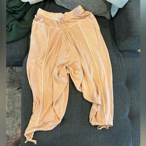 Free People Harem Yogi pants size Medium color: dusty rose. New with tags